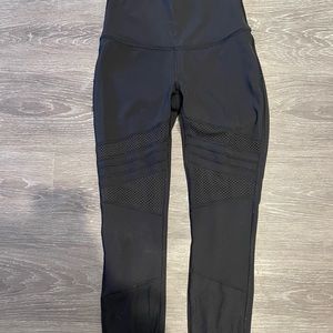 Lululemon black mesh leggings